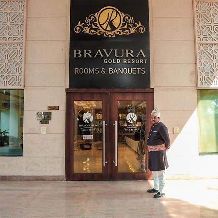 Bravura Gold Resort Мирут Екстериор снимка