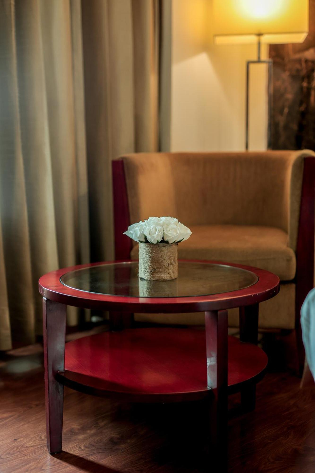 Bravura Gold Resort Мирут Екстериор снимка