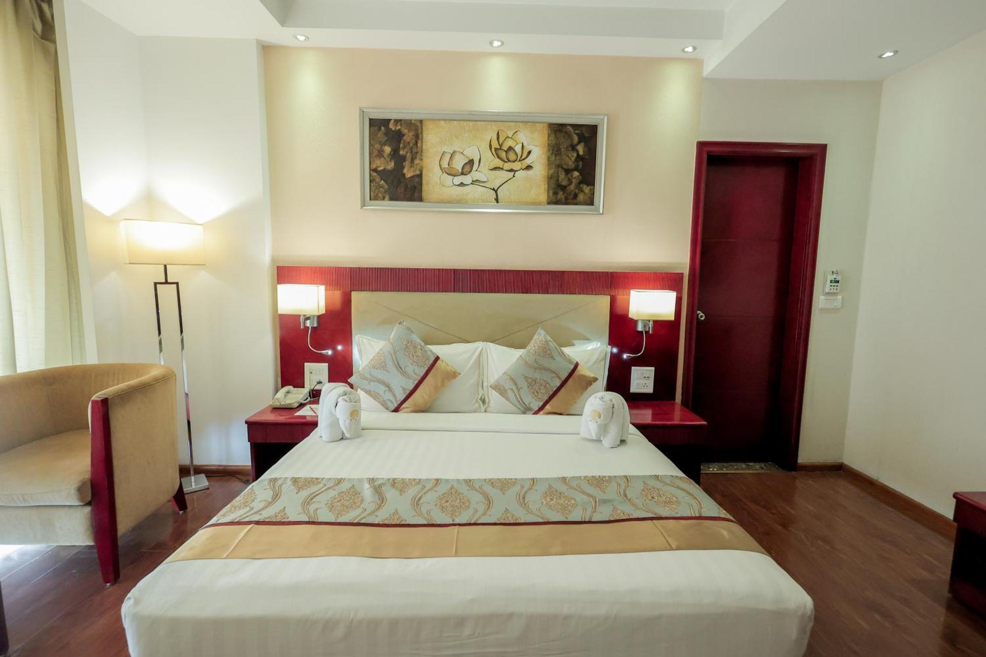 Bravura Gold Resort Мирут Екстериор снимка