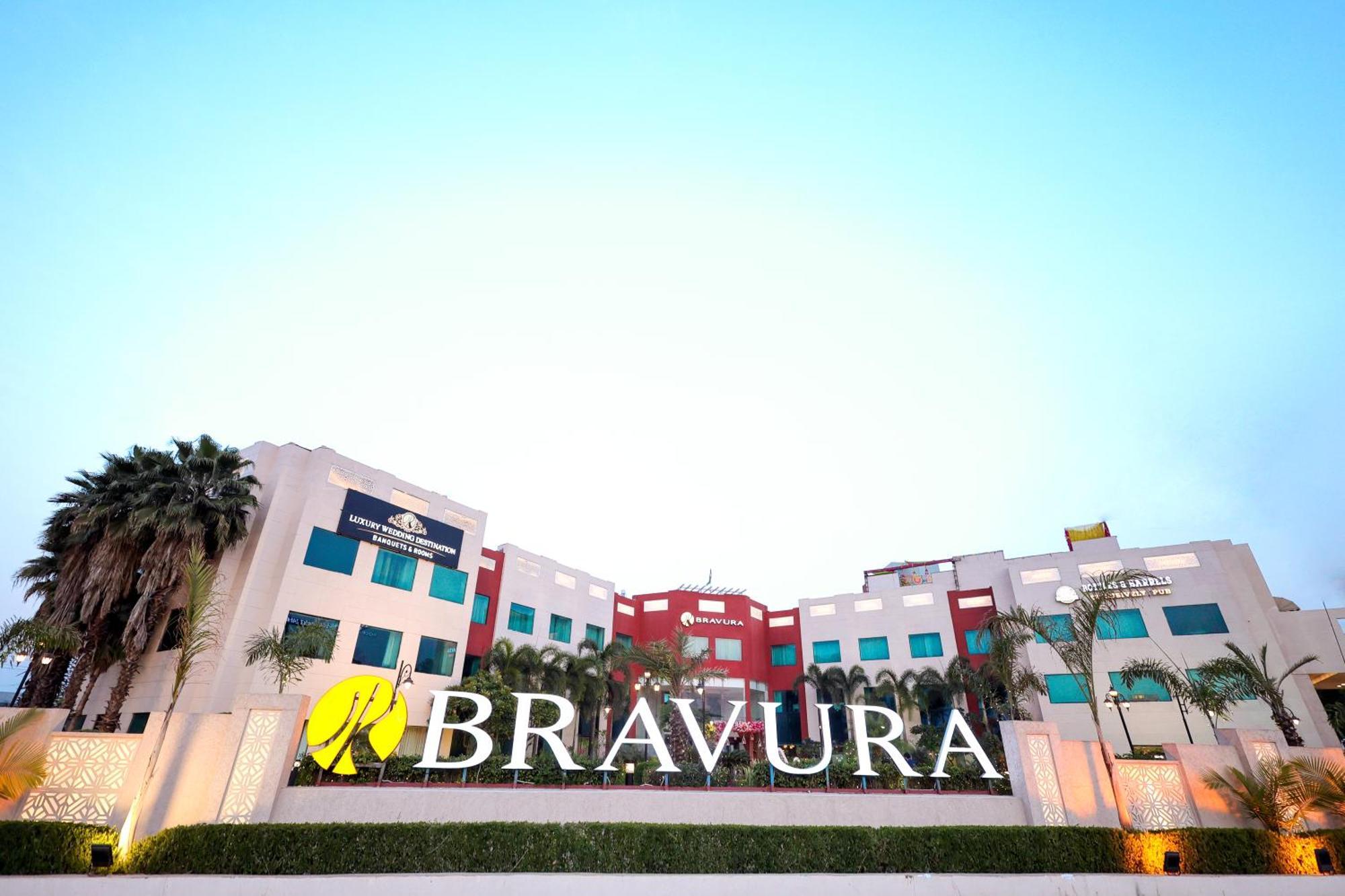 Bravura Gold Resort Мирут Екстериор снимка