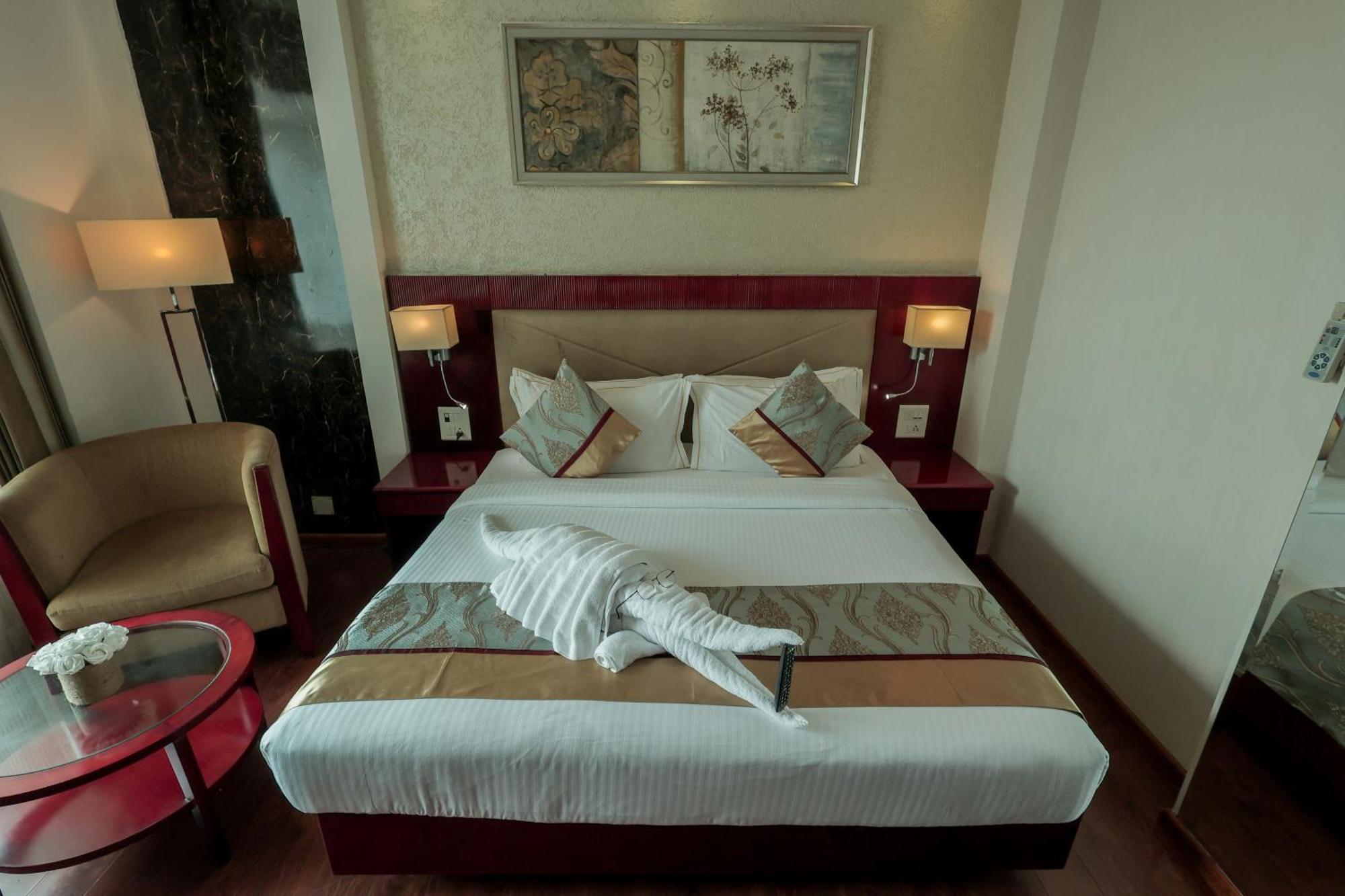 Bravura Gold Resort Мирут Екстериор снимка