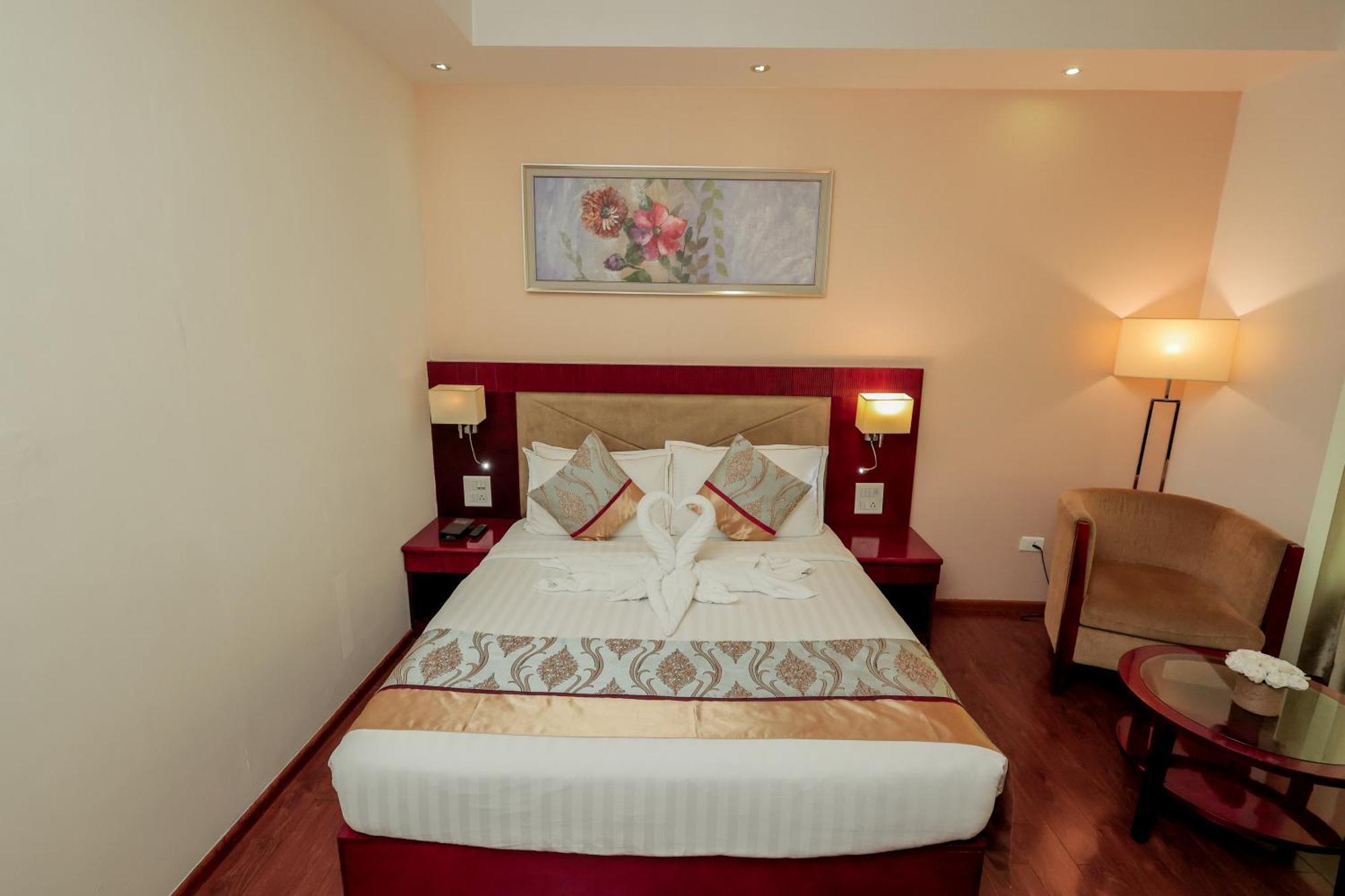 Bravura Gold Resort Мирут Екстериор снимка
